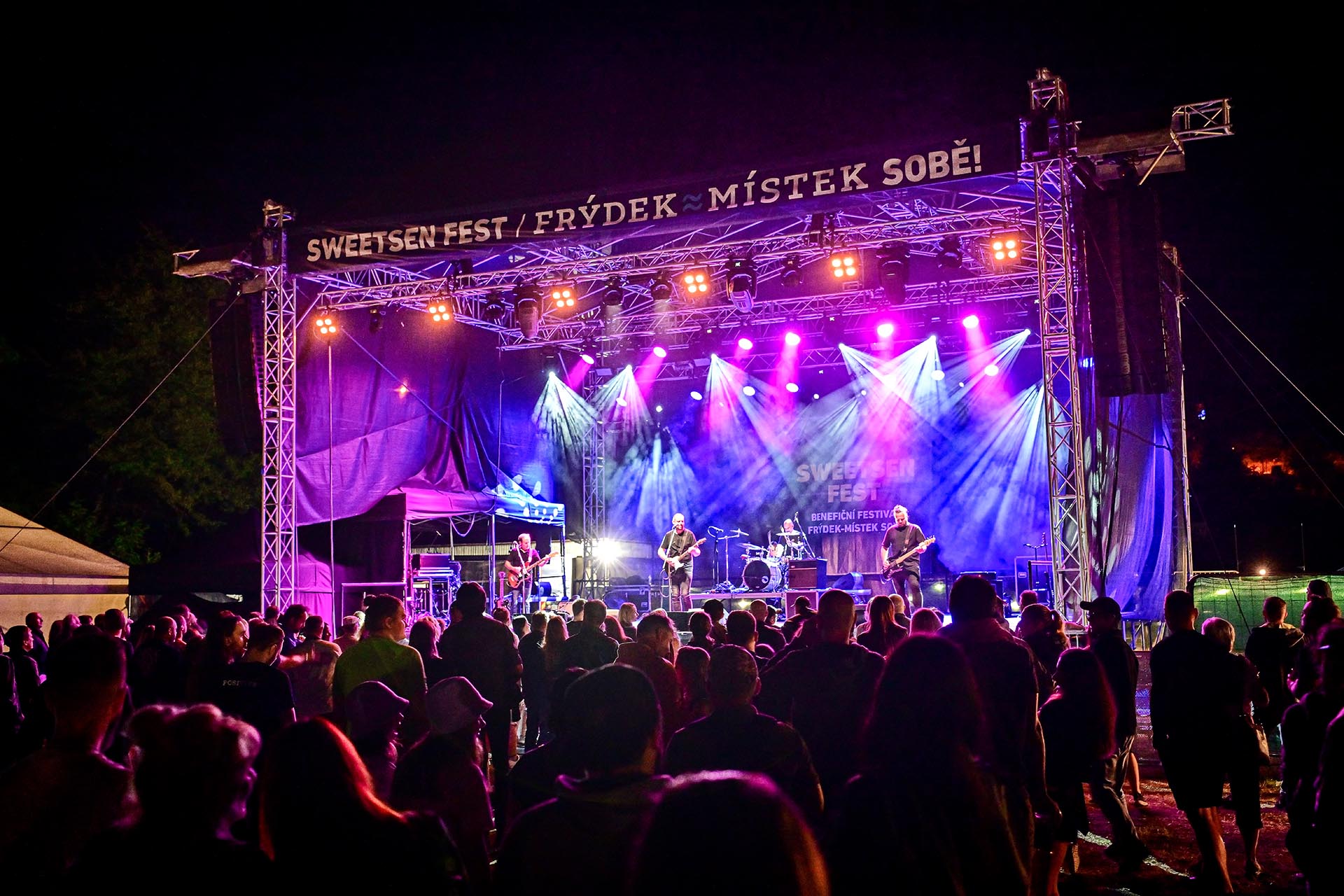 Koncert Downbelow na Sweetsen Festu ve Frýdku-Místku